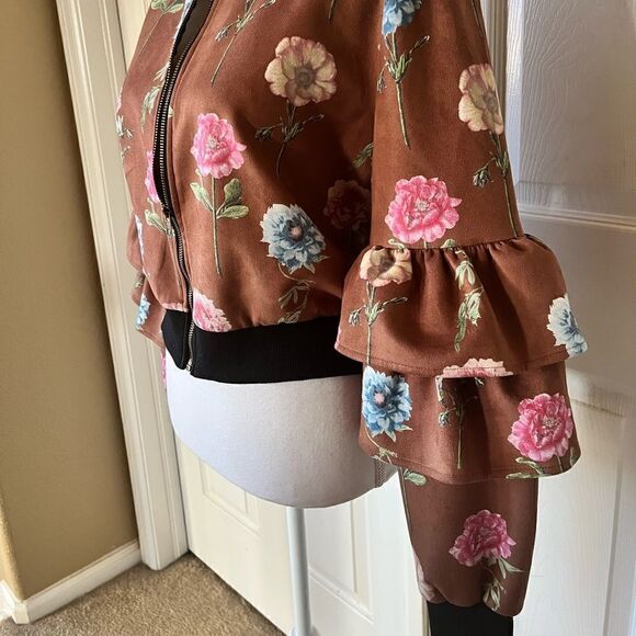 🎄Jealous Tomato Faux Suede Floral Print Crop Bomber Jacket - Picture 4 of 15